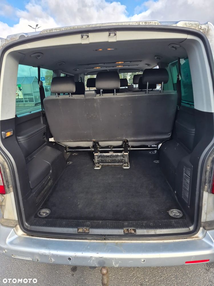 Volkswagen Caravelle - 5