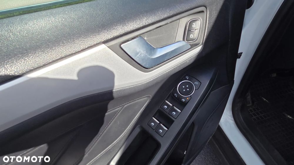 Ford Focus 1.5 EcoBlue STart-Stopp-System TITANIUM - 14