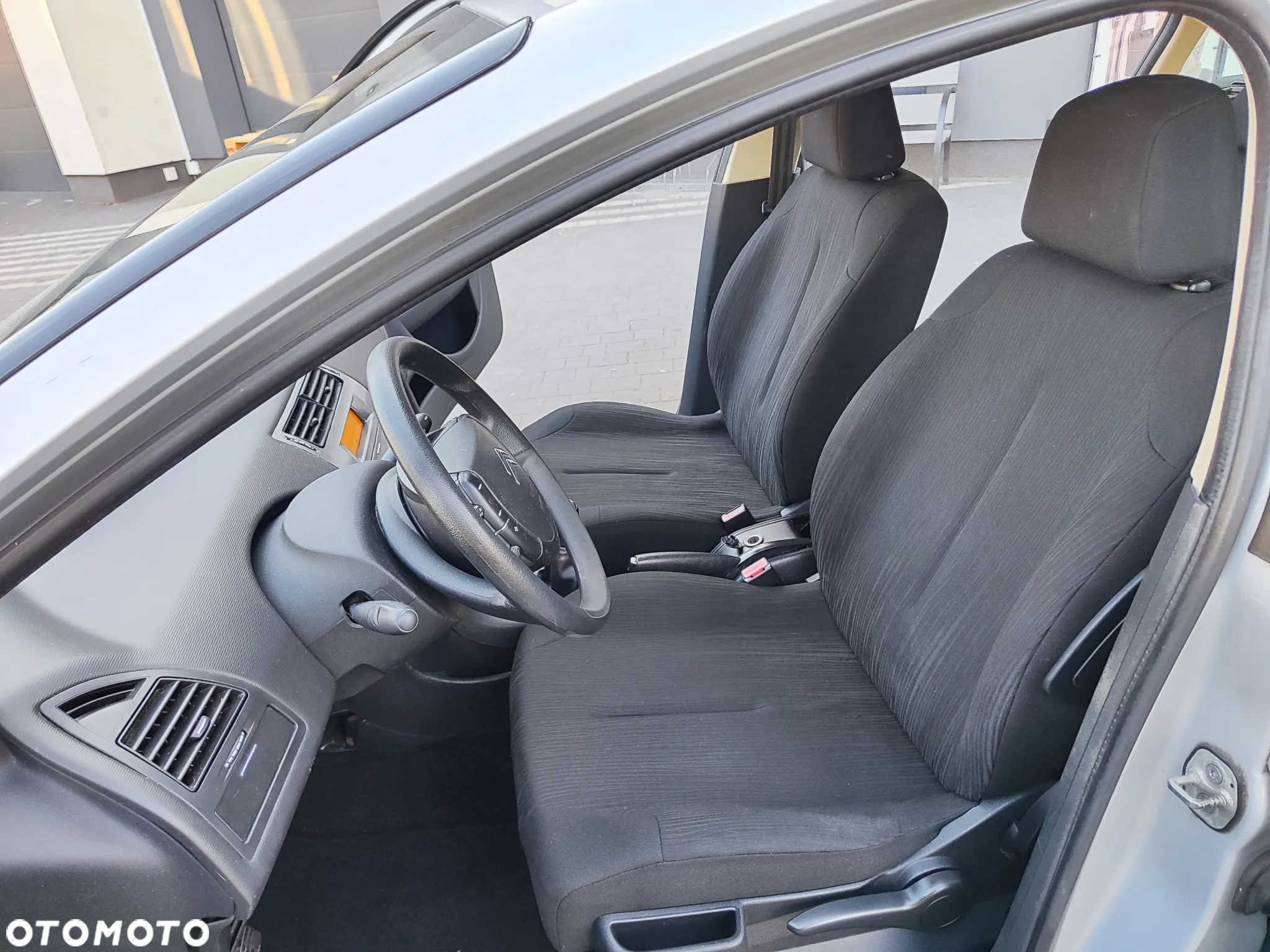 Citroën C4 1.4 16V X - 20