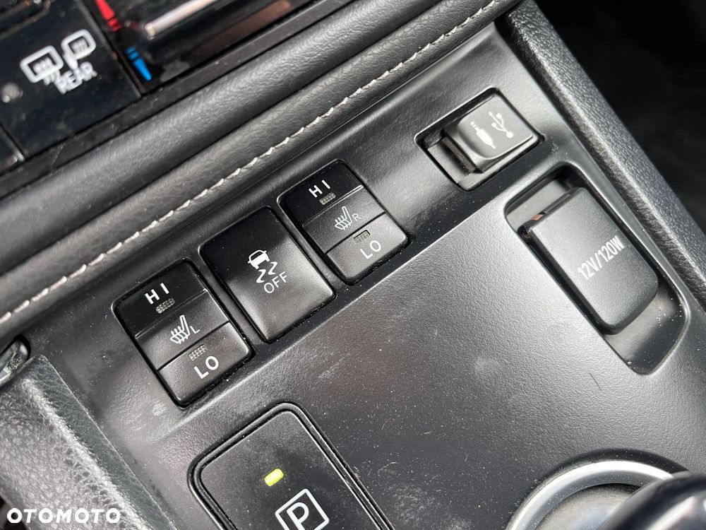 Toyota Auris 1.8 VVT-i Automatik Design Edition - 18