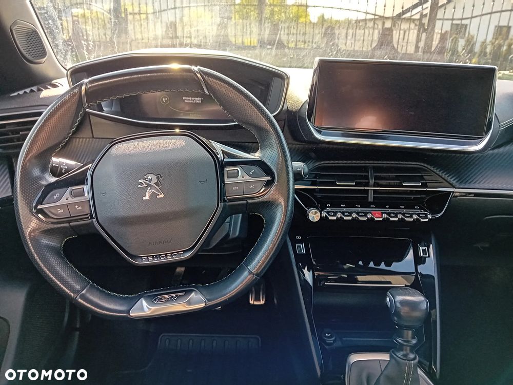 Peugeot 2008 1.2 PureTech GT Line S&S - 21