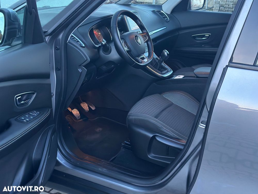 Renault Scenic ENERGY dCi 110 EXPERIENCE - 9