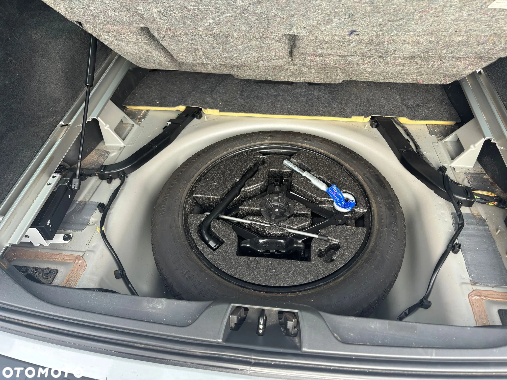 Volvo V70 2.0T Powershift RDesign - 13