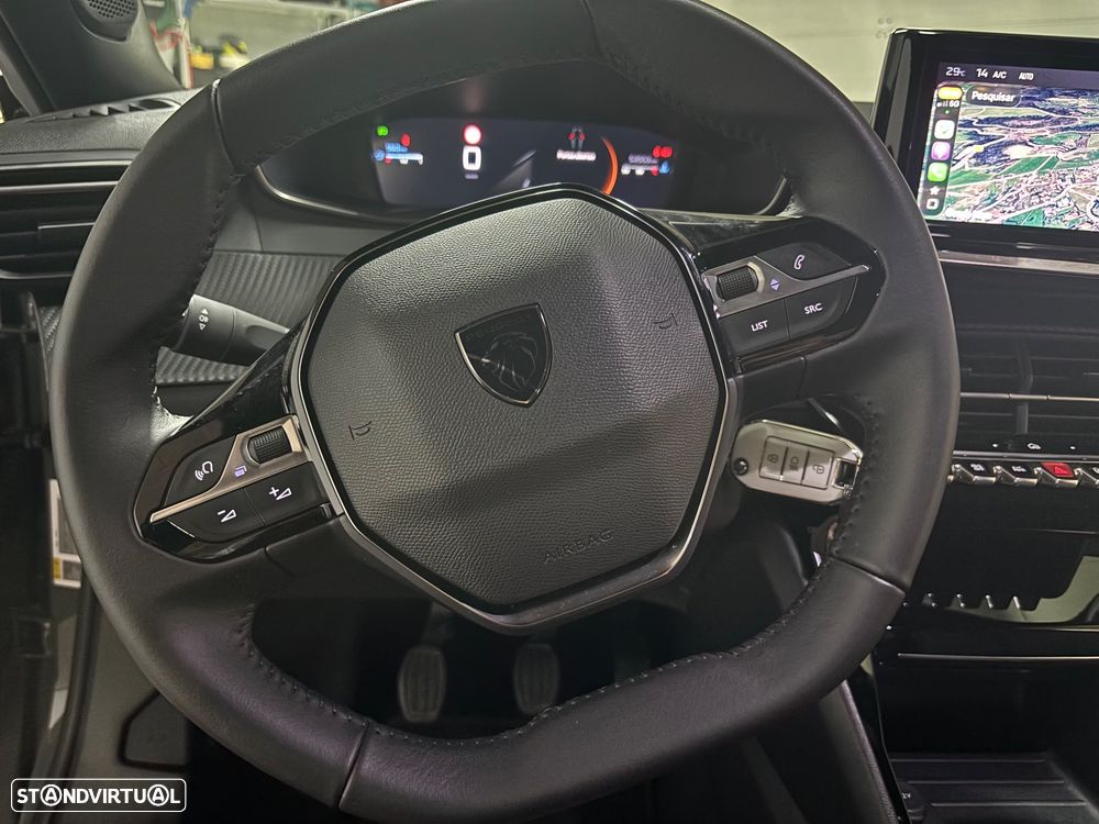 Peugeot 2008 1.2 PureTech Allure Pack - 6