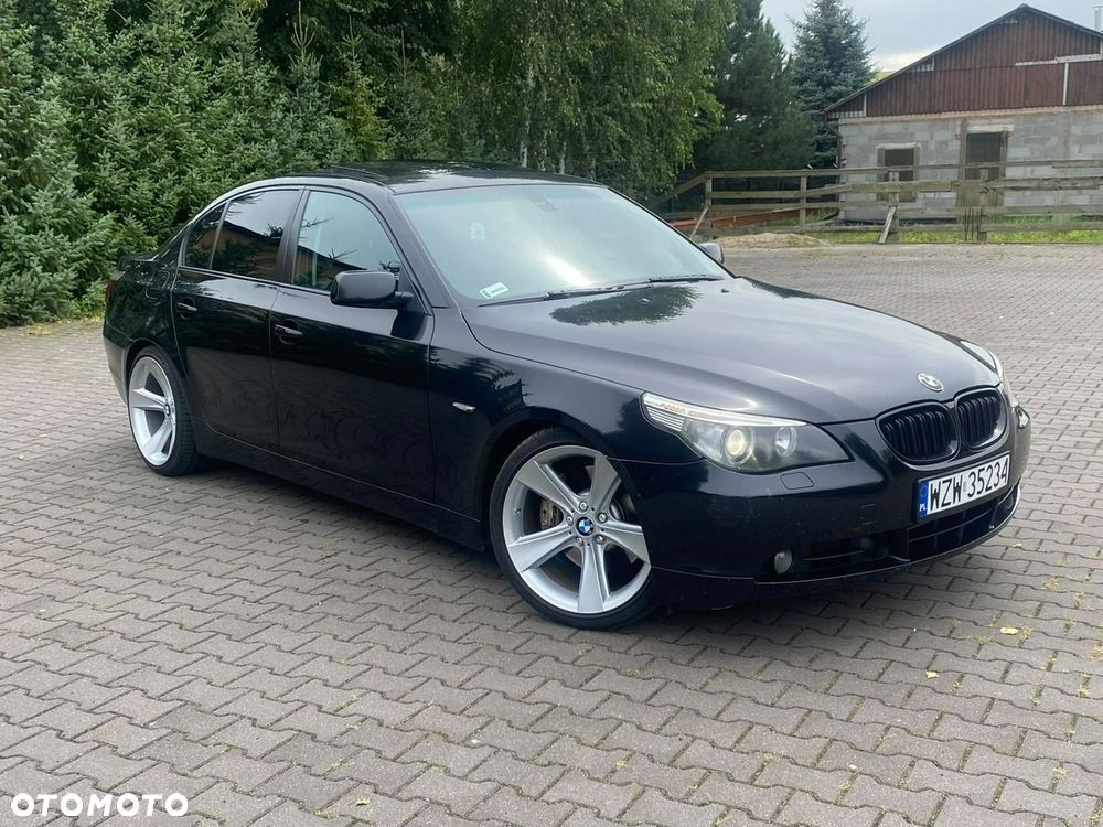 BMW Seria 5 545i - 3
