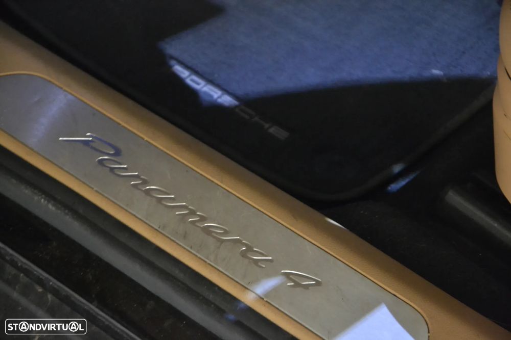 Porsche Panamera Sport Turismo 4 E-Hybrid Platinum Edition - 16