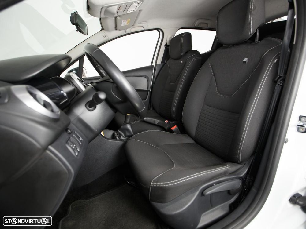 Renault Clio 1.5 dCi Limited - 8