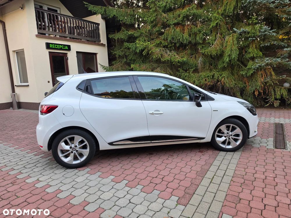 Renault Clio - 8