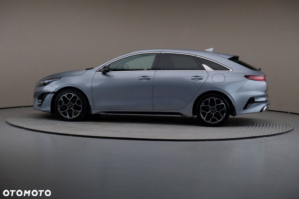 Kia ProCeed - 4