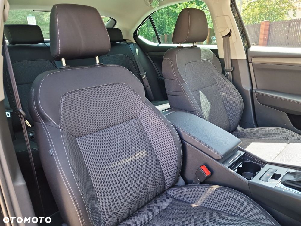 Skoda Superb 2.0 TSI Style DSG - 25