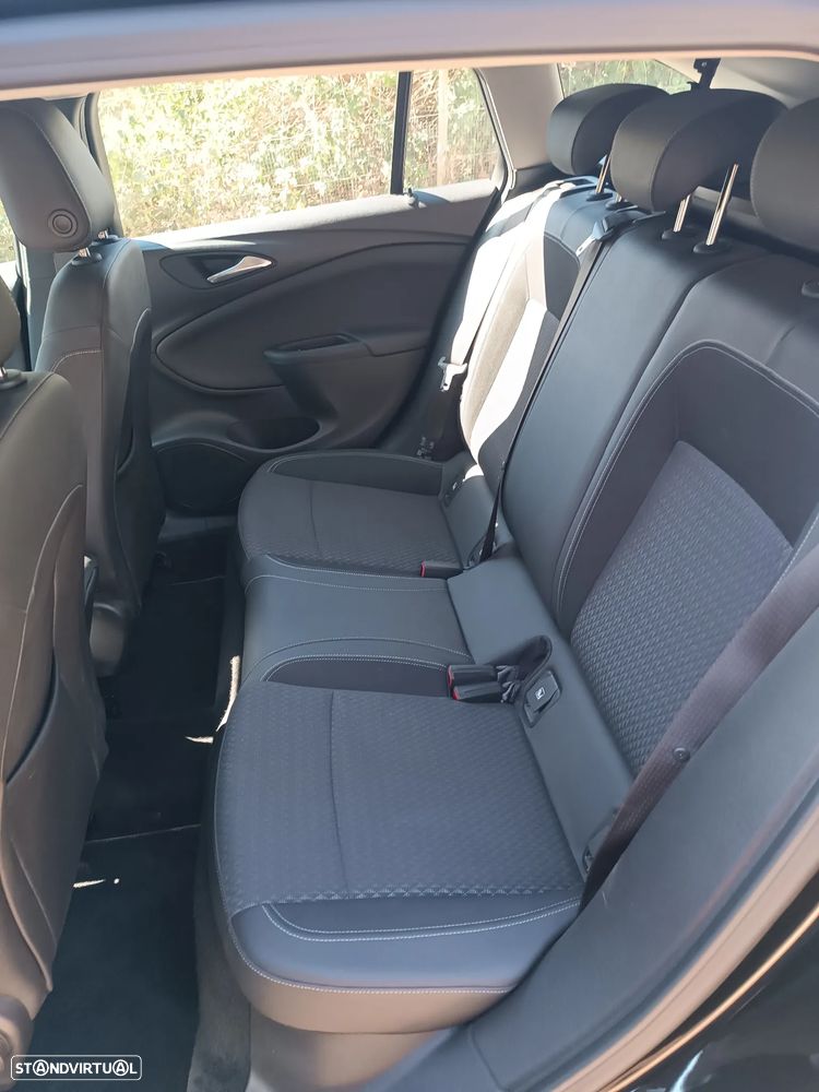 Opel Astra Sports Tourer - 6