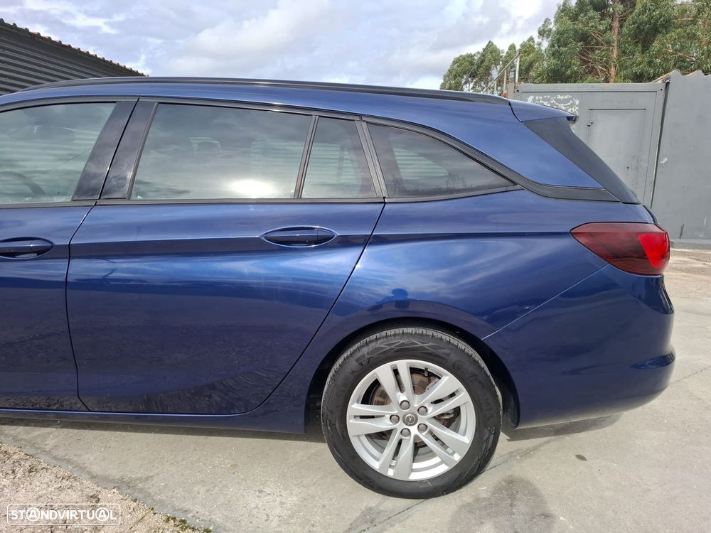 Opel Astra Sports Tourer 1.2 T Design & Tech S/S - 14