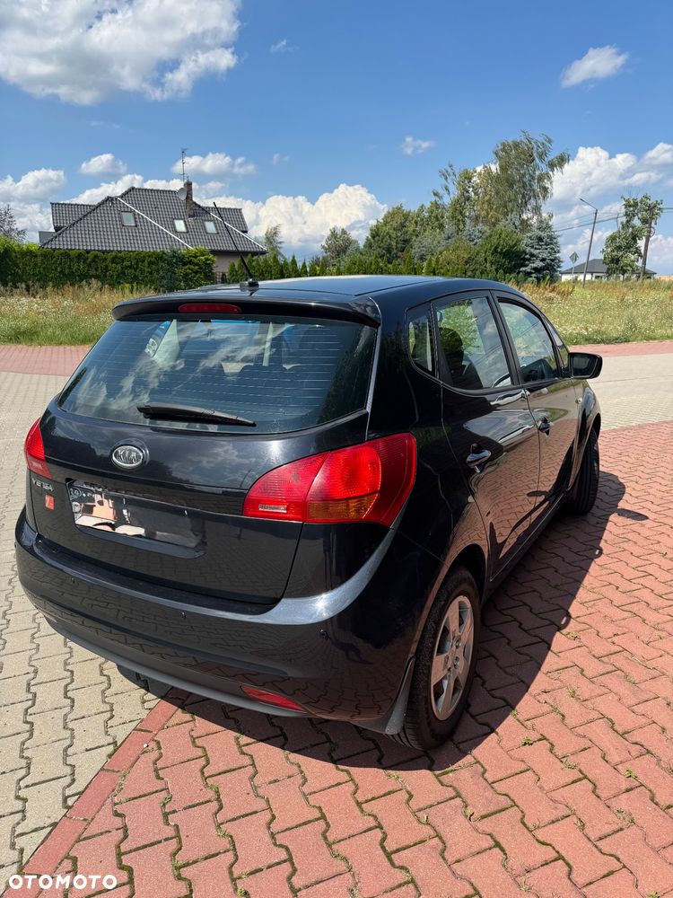 Kia Venga - 4