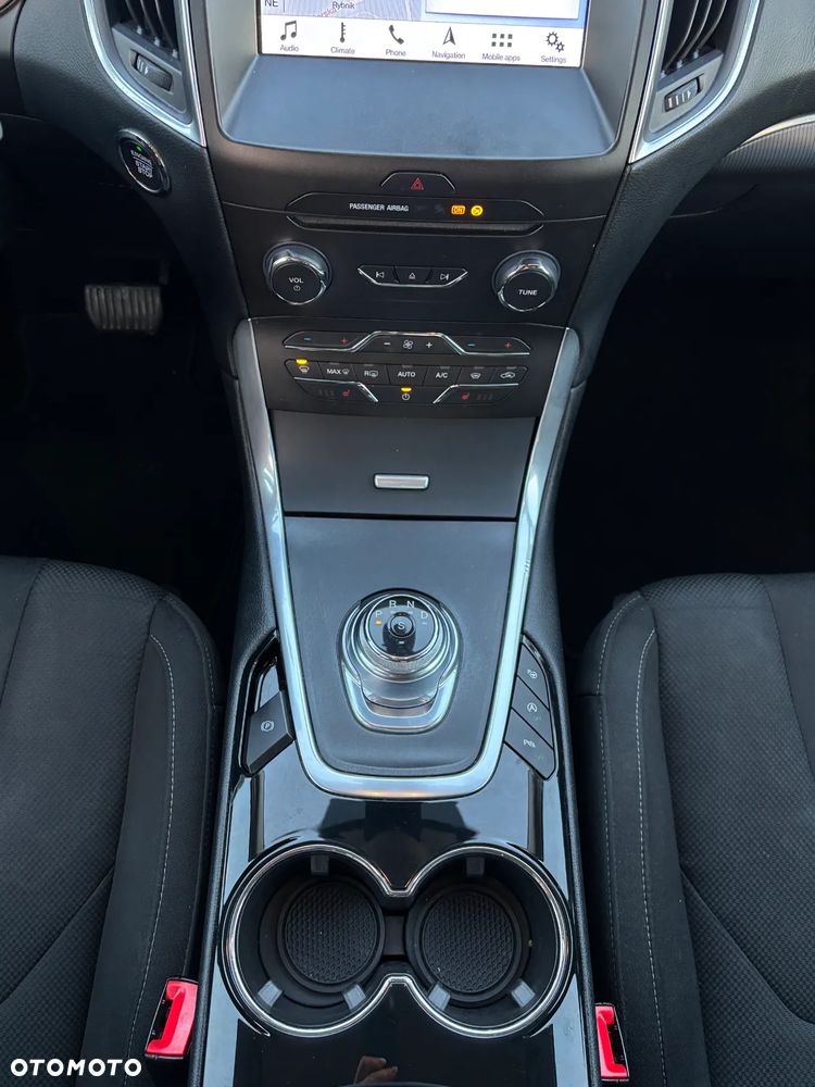 Ford S-Max 2.0 EcoBlue Titanium - 17