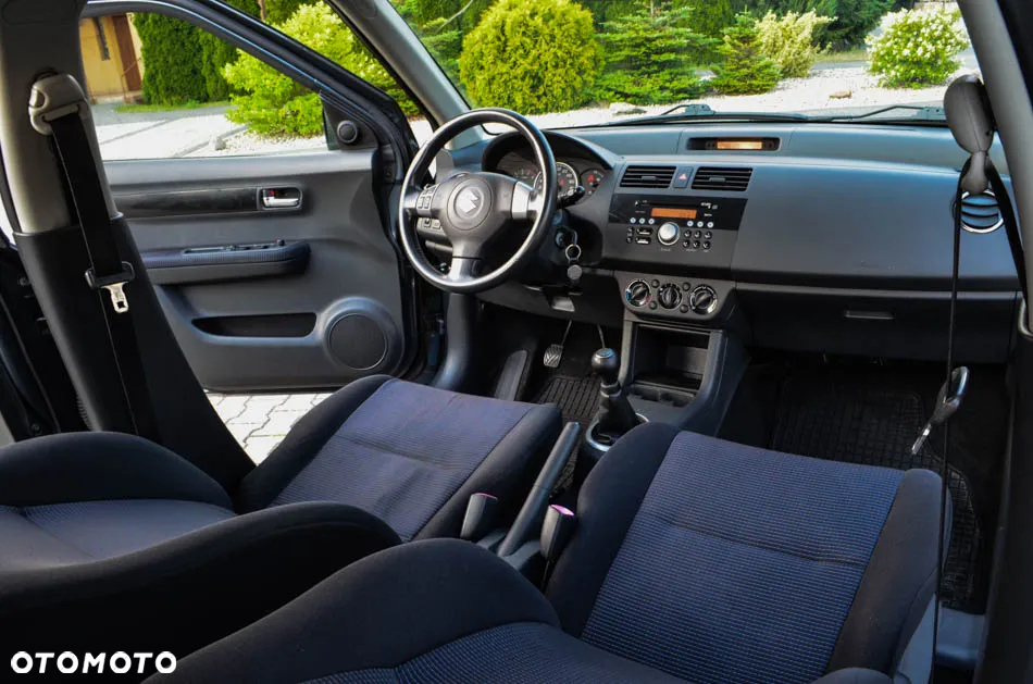 Suzuki Swift 1.3 4x4 Comfort - 39
