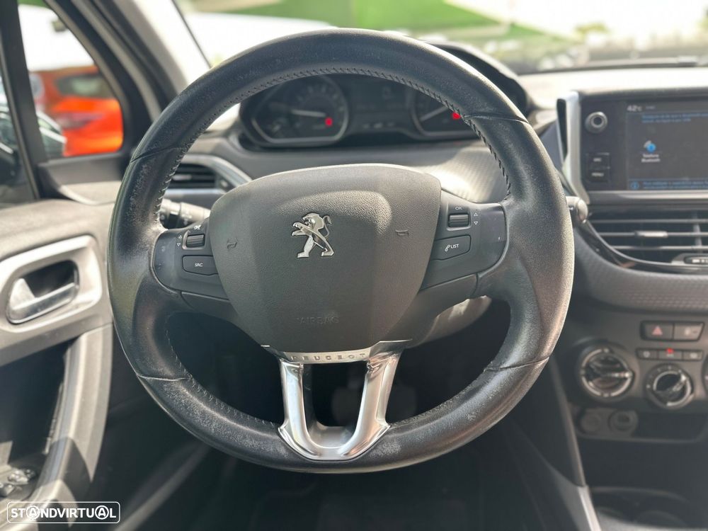 Peugeot 2008 1.2 PureTech Style - 13