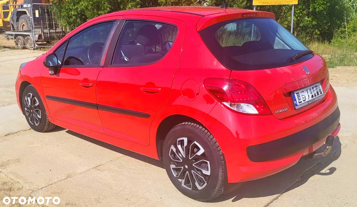 Peugeot 207 - 3