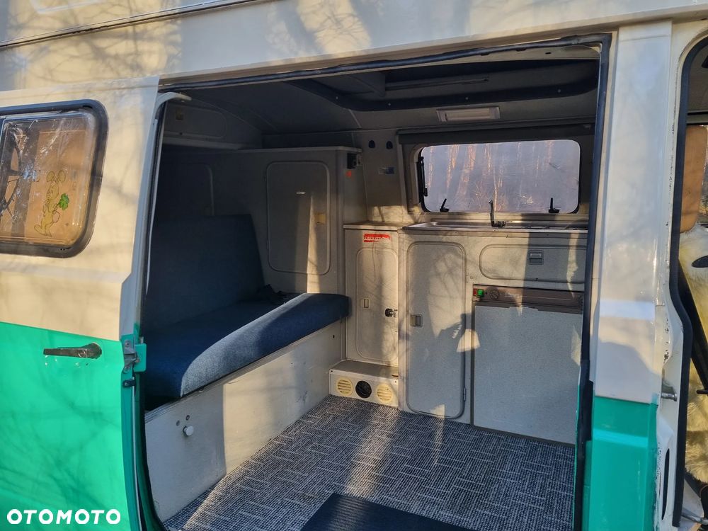 Volkswagen Transporter - 5