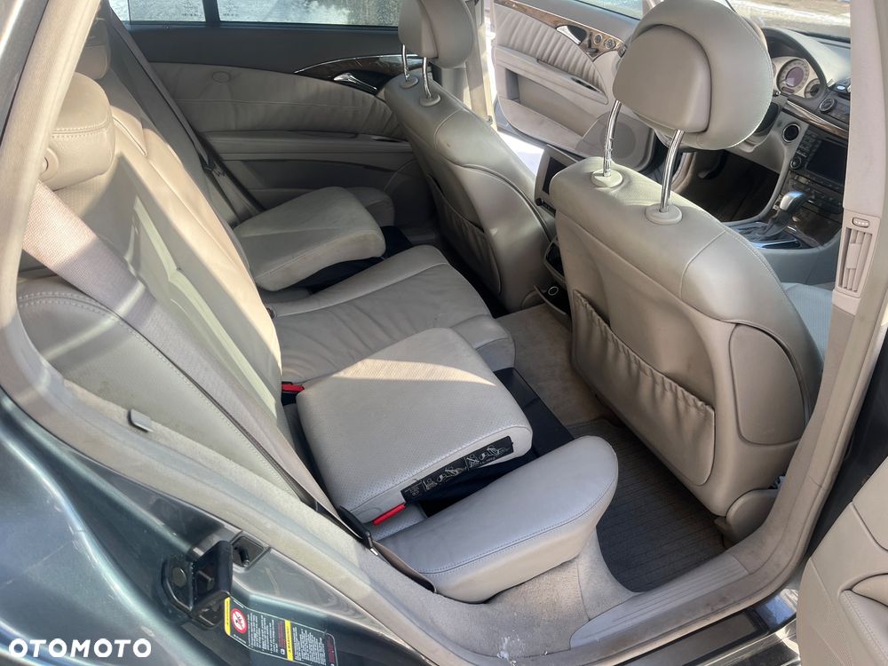 Mercedes-Benz Klasa E 500 4Matic Automatik Avantgarde - 9
