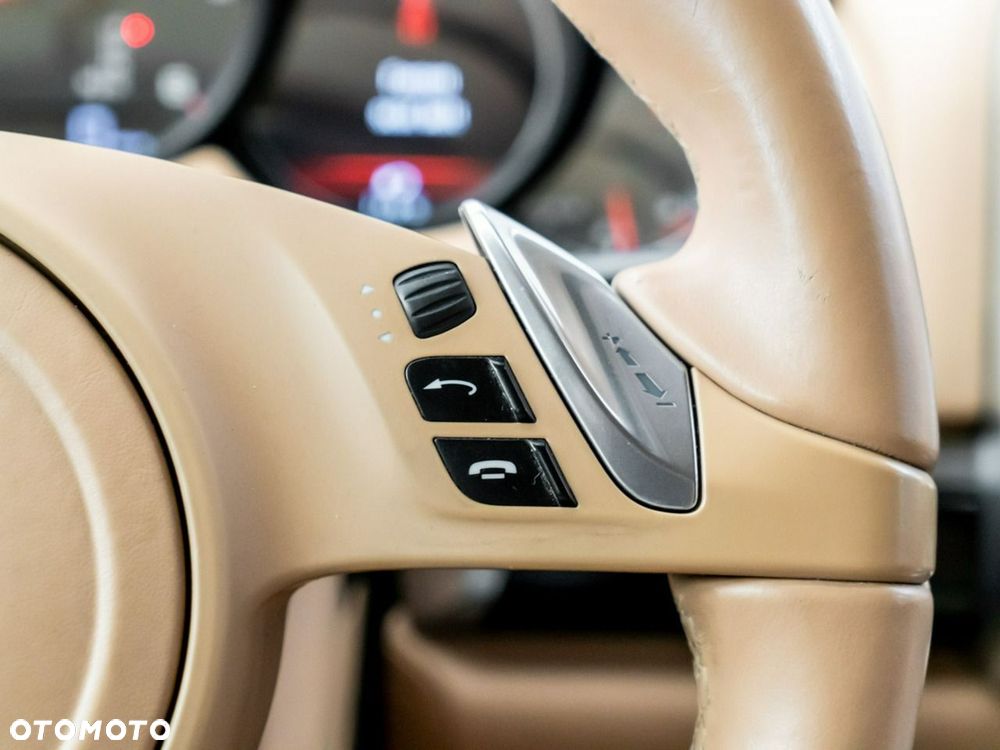 Porsche Cayenne Diesel Platinum Edition - 30