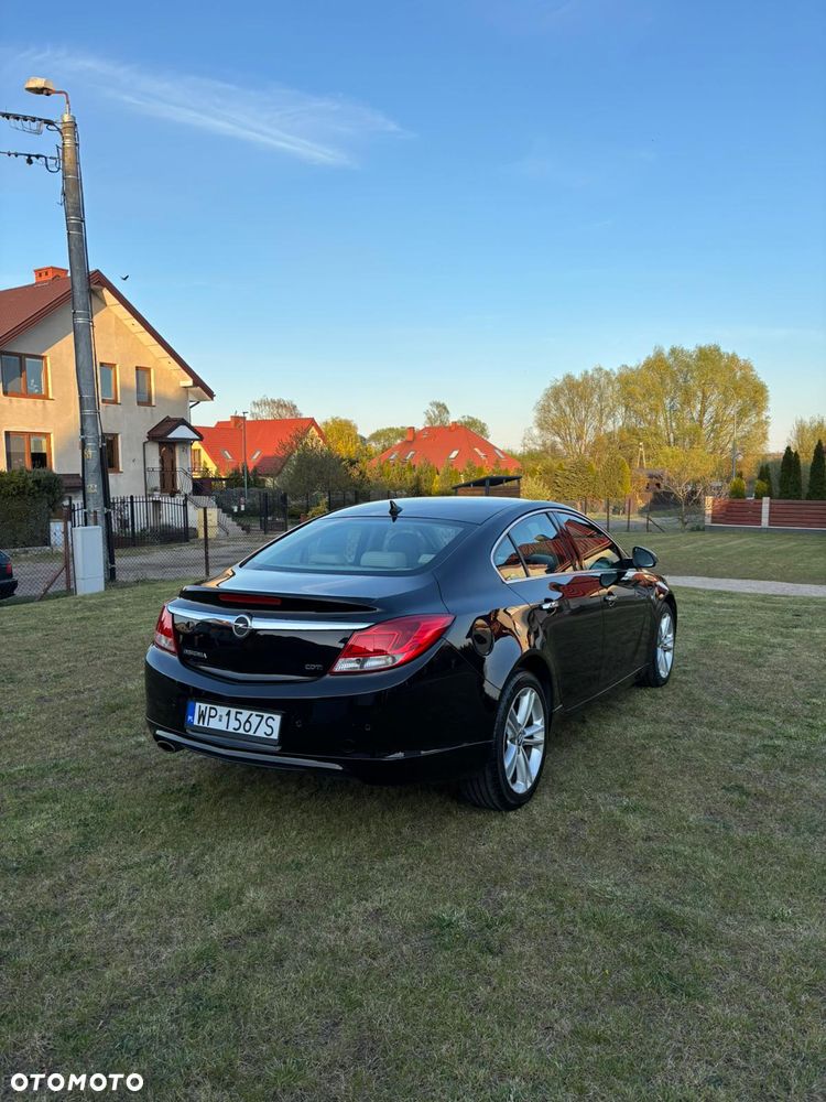 Opel Insignia 2.0 CDTI - 11