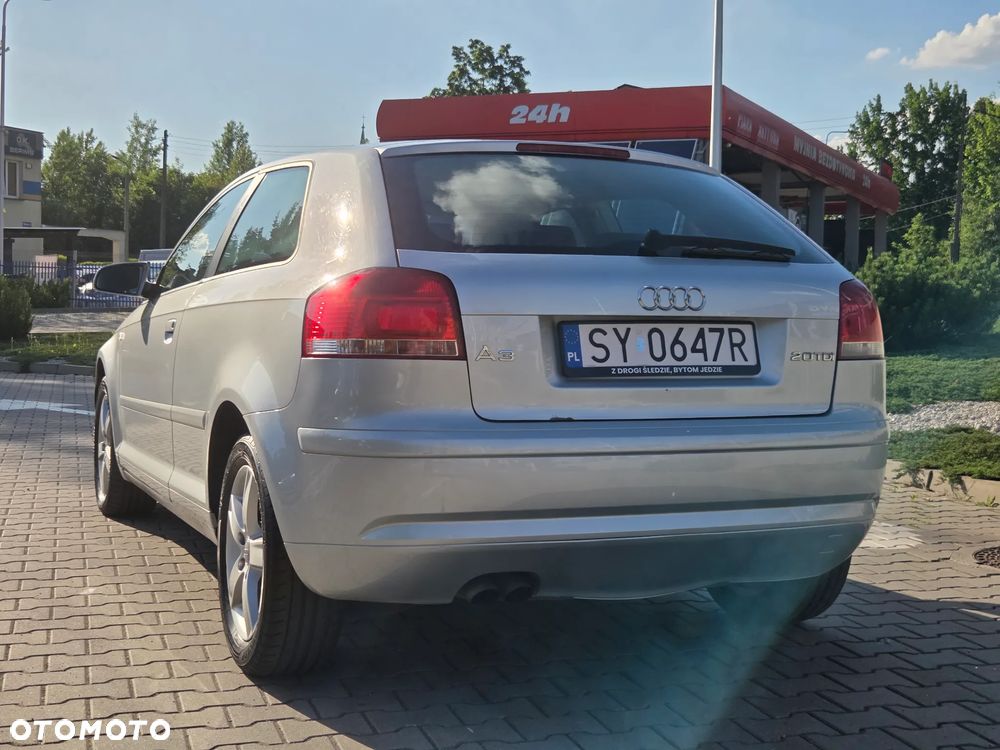 Audi A3 3-drzwiowe 2.0 TDI Ambition - 4
