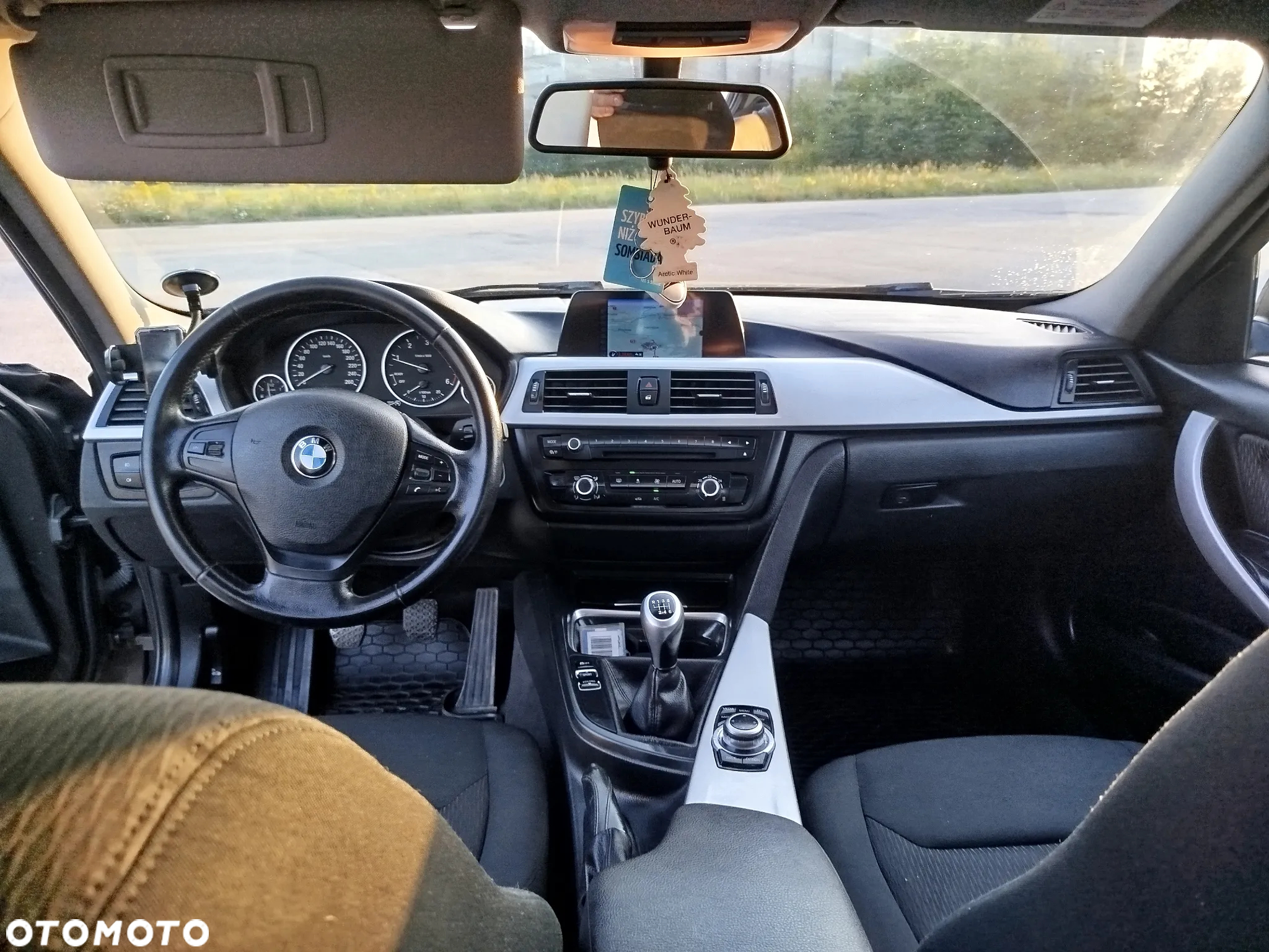 BMW Seria 3 318d - 7