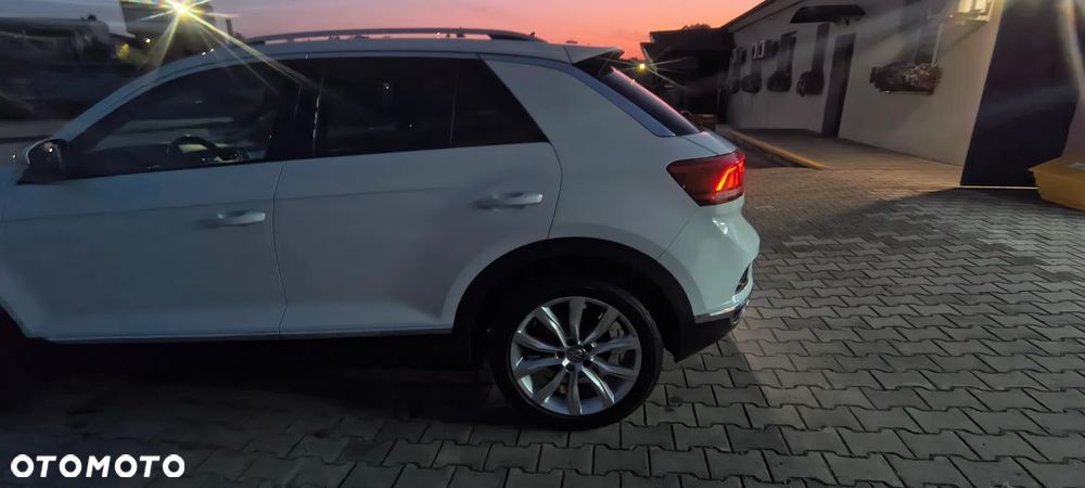 Volkswagen T-Roc - 32