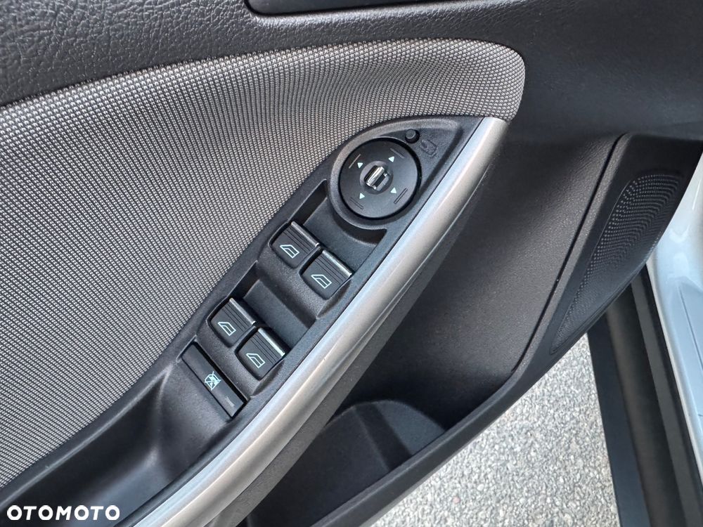 Ford Focus 1.6 FF Ambiente - 23