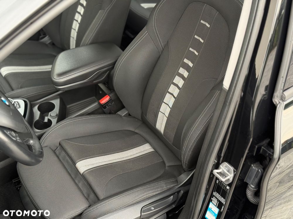 BMW Seria 2 216d GT - 33