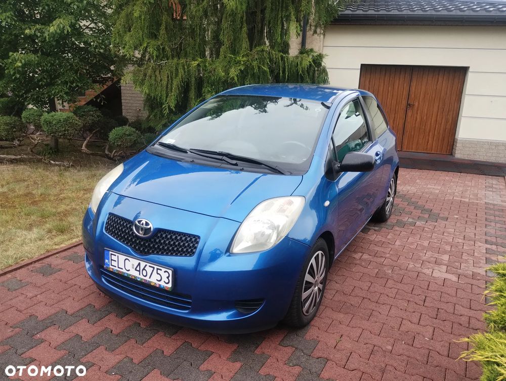 Toyota Yaris - 1