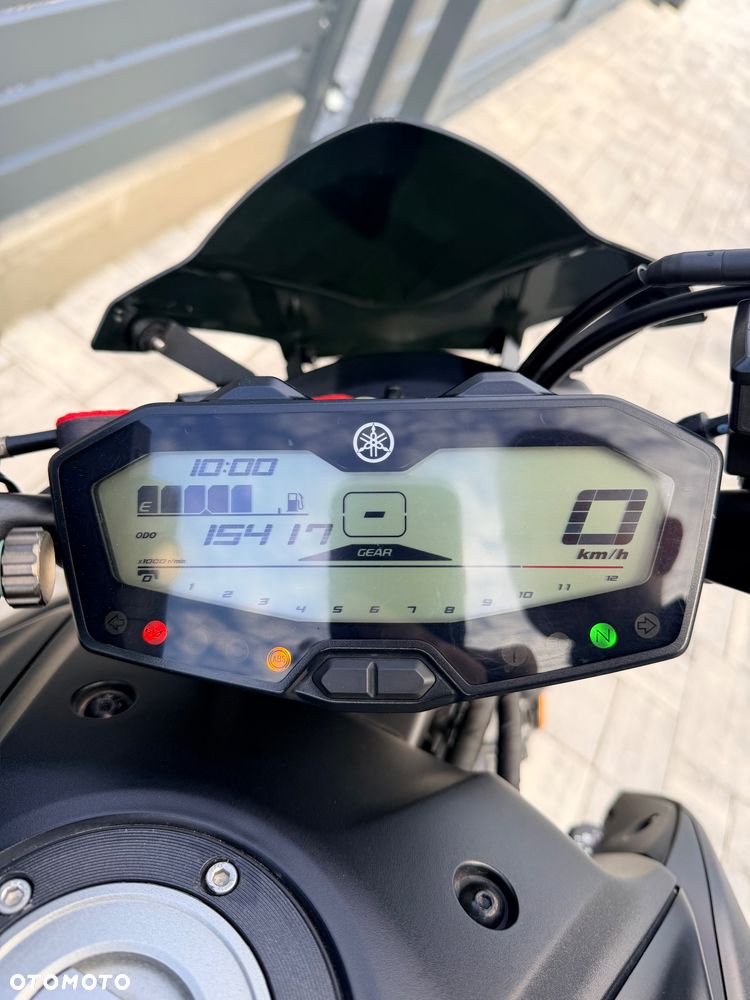 Yamaha MT - 6