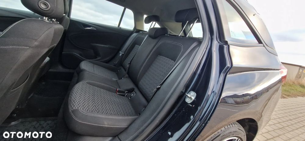 Opel Astra 1.6 D Start/Stop Business - 9