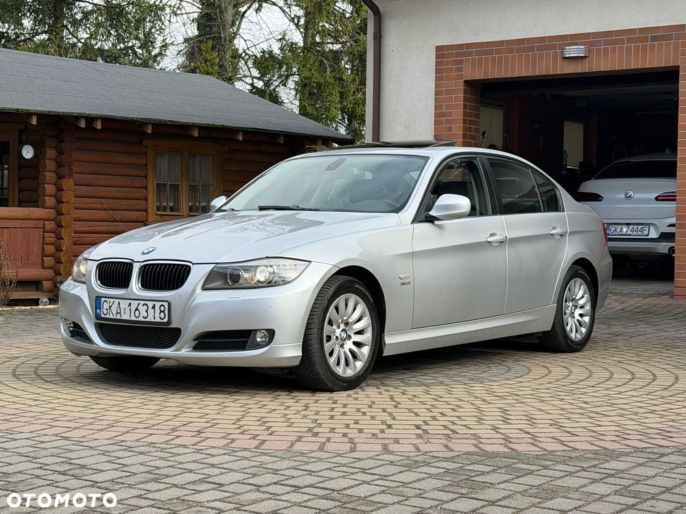 BMW Seria 3 320d xDrive DPF - 2