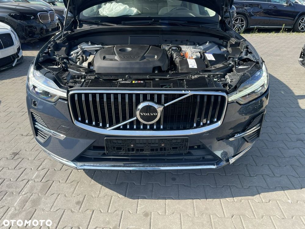Volvo XC 60 T6 Plug-In Hybrid AWD Inscription - 3
