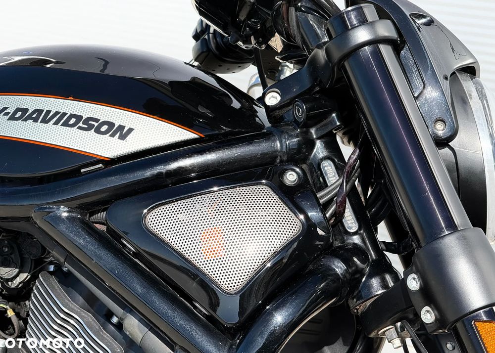 Harley-Davidson V-Rod Night Rod - 12