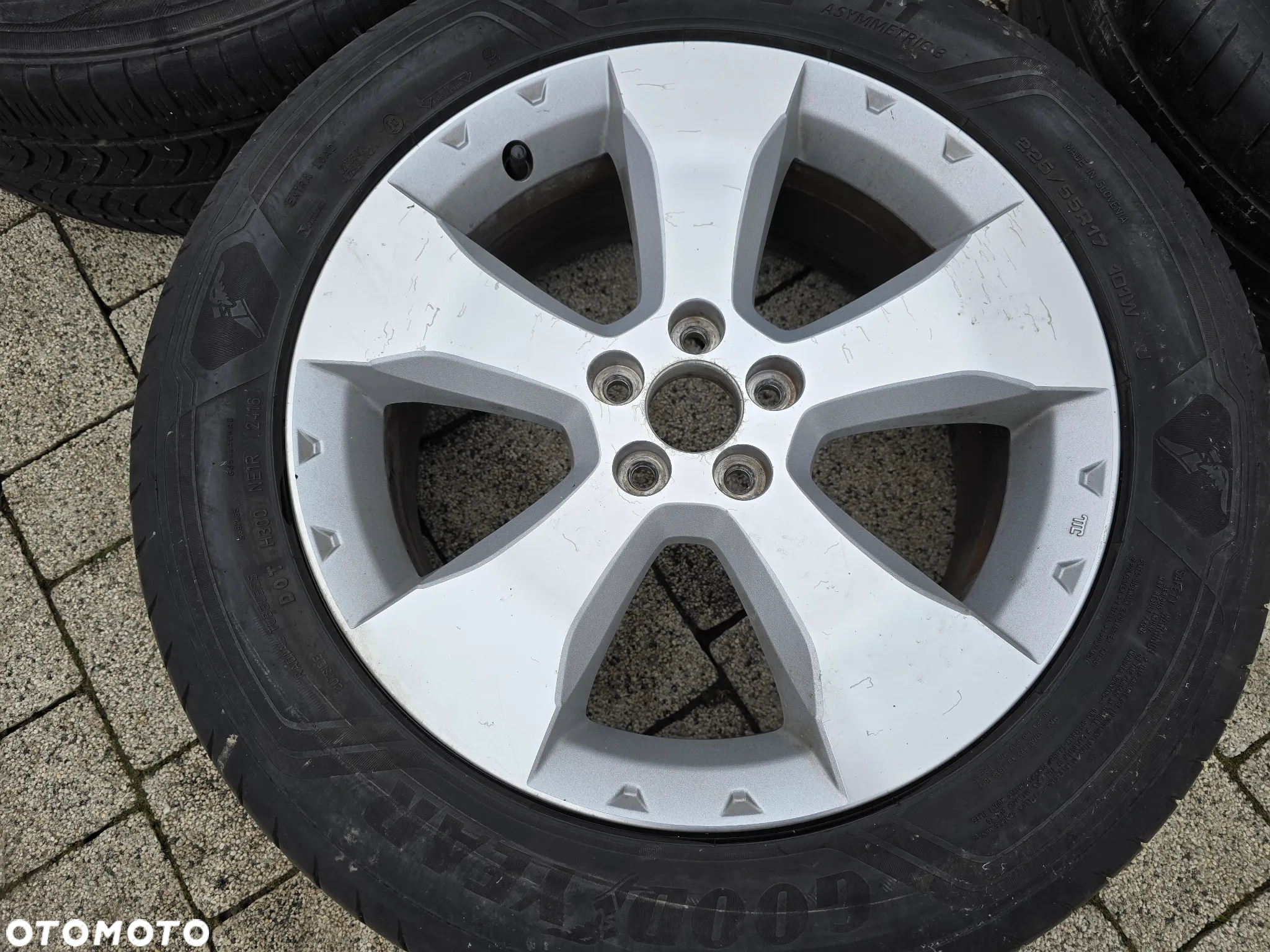 Koła SUBARU Forester SH Outback BR felgi Alumiowe Oryginał 7Jx17 et48 ch 56,1 opony 225/55r17 - 2