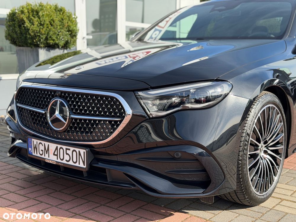 Mercedes-Benz Klasa E 220 d mHEV 4-Matic AMG 9G-Tronic - 12