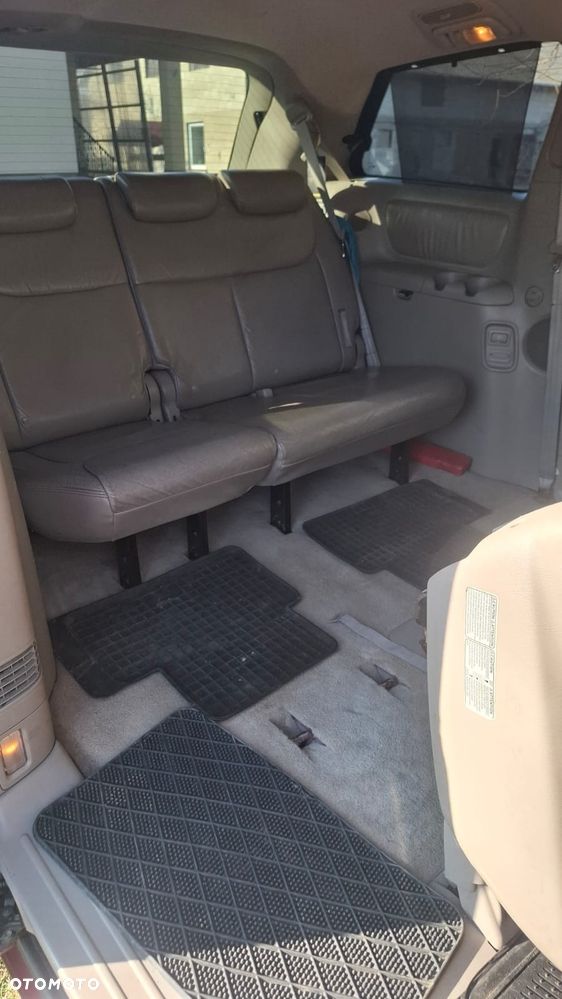 Toyota Sienna - 22