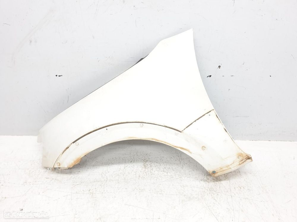 GUARDA-LAMAS FRENTE ESQUERDO MITSUBISHI MONTERO V80V90 - 1