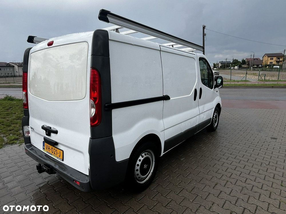 Opel Vivaro - 4