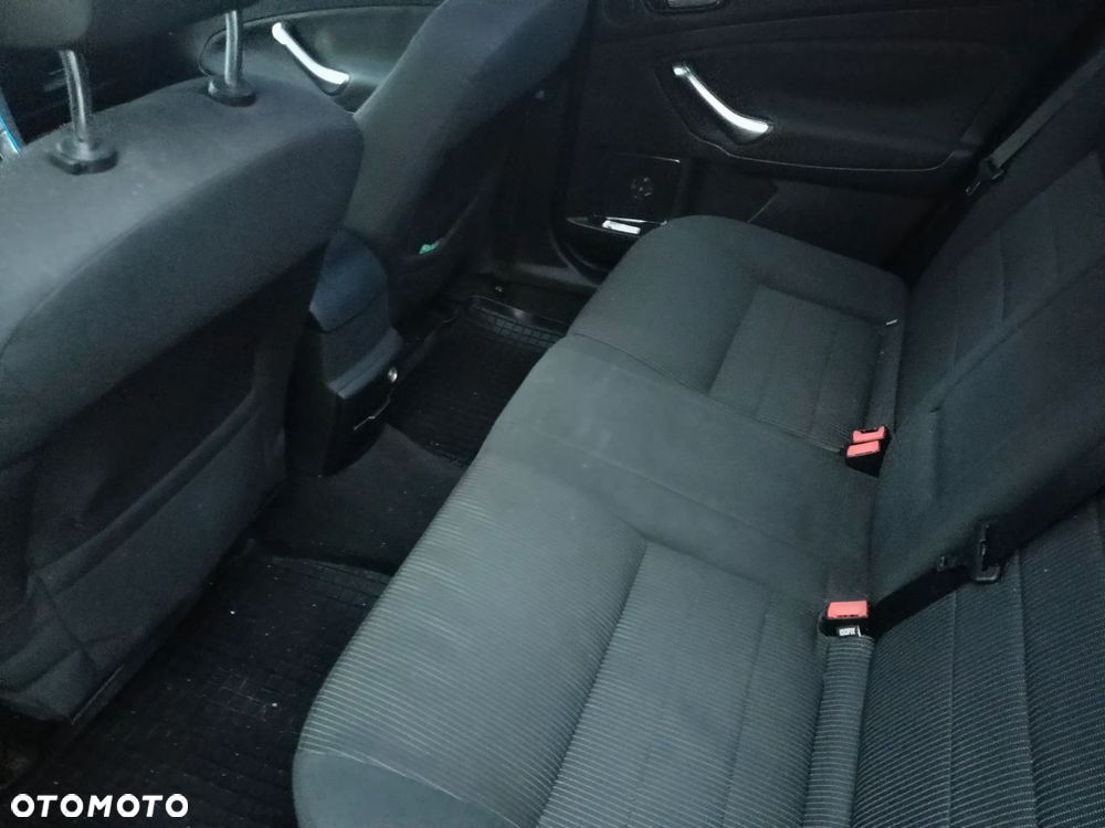 Ford Mondeo 2.0 Trend X - 16