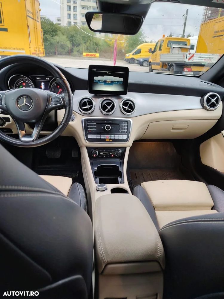 Mercedes-Benz GLA 200 d Aut. - 8