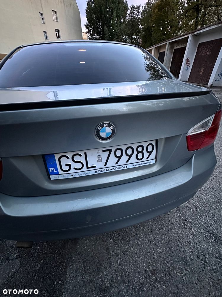 BMW Seria 3 318i - 6