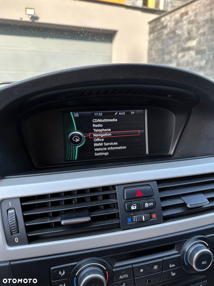 BMW Seria 3 318i Edition Exclusive - 19