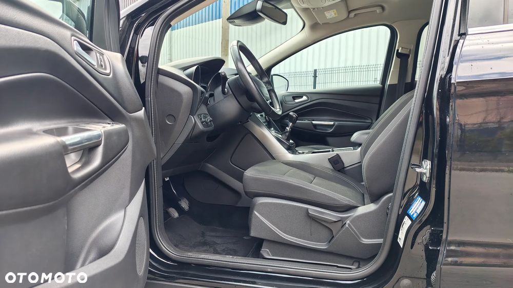 Ford Kuga 1.5 EcoBoost 2x4 Cool & Connect - 5