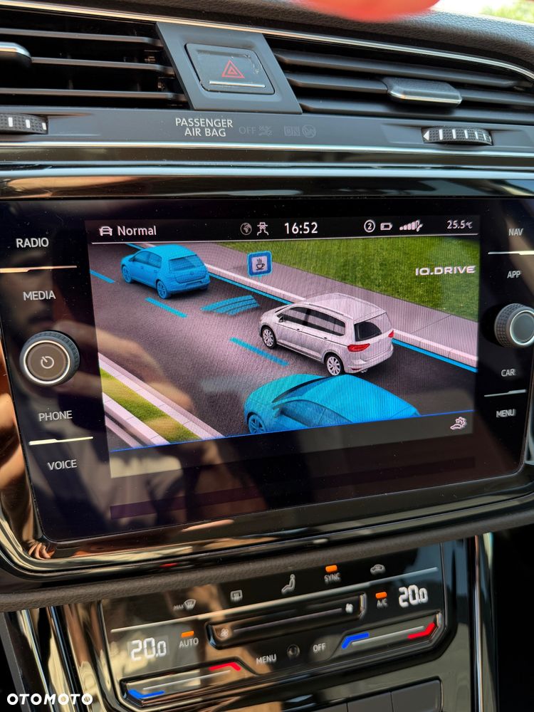 Volkswagen Touran 1.5 TSI EVO Highline - 28