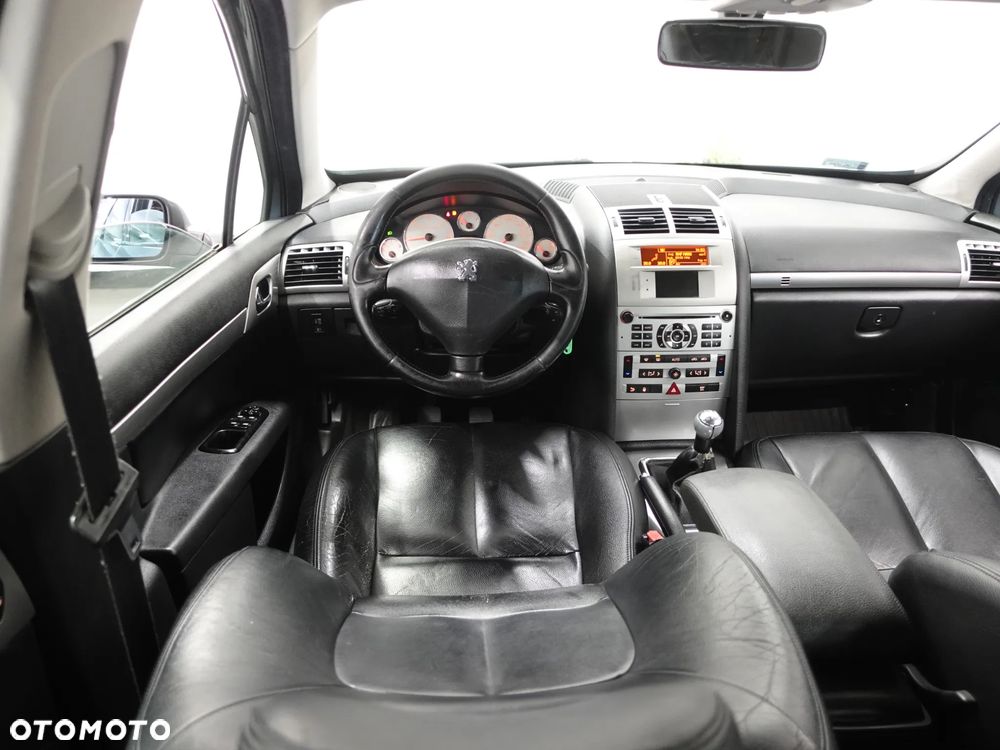 Peugeot 407 - 28