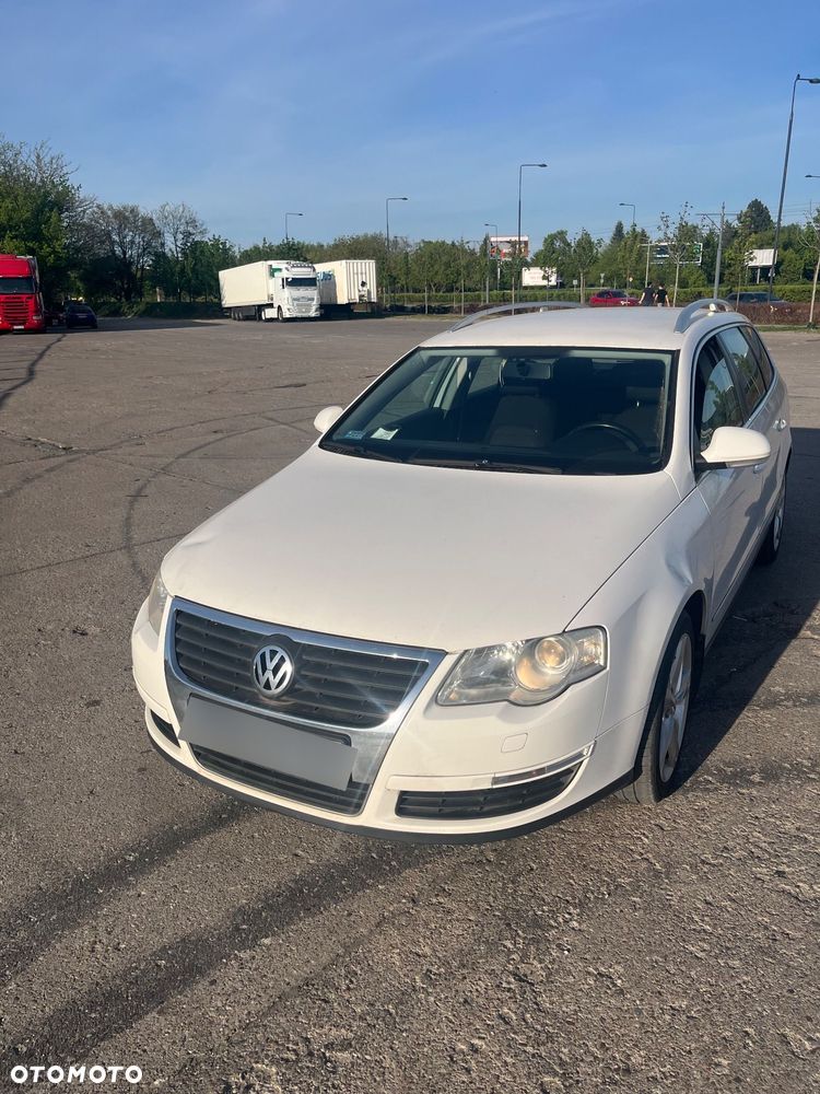 Volkswagen Passat 2.0 TDI DPF BlueMotion Technology Comfortline - 1