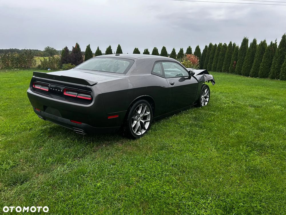 Dodge Challenger - 3